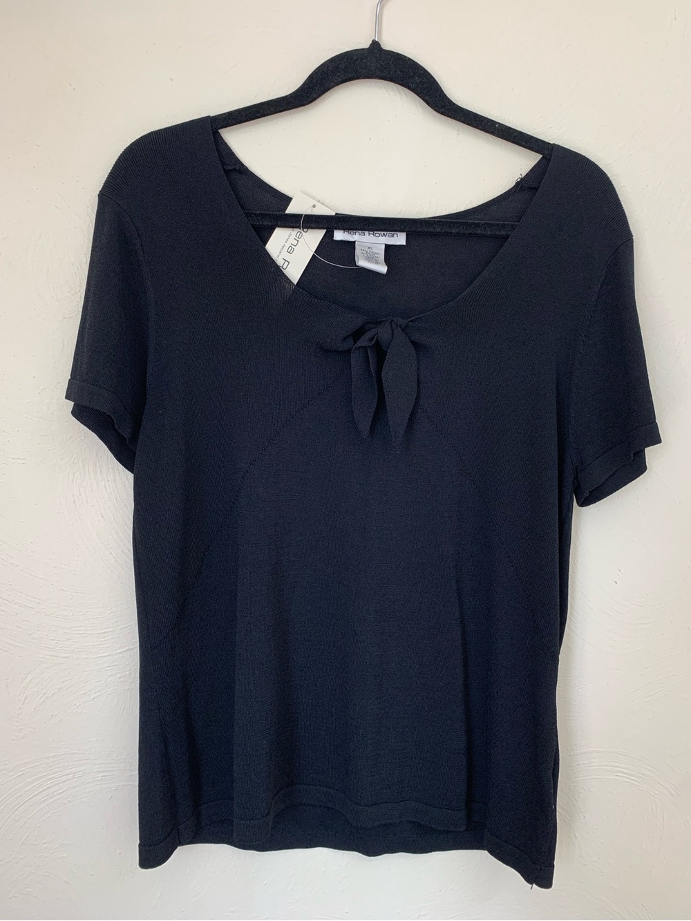 NWT Rena Rowan Black Short Sleeve Tie-Neck Top